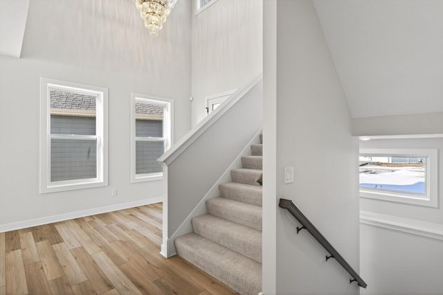 2388 Laurie Court, Roseville, MN 55113