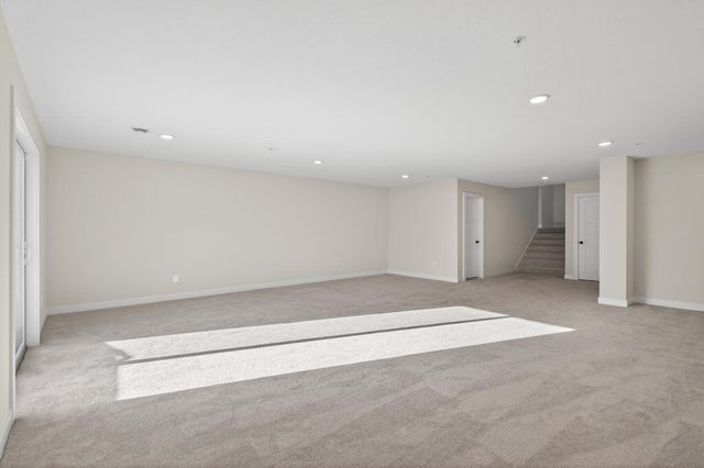 2388 Laurie Court, Roseville, MN 55113