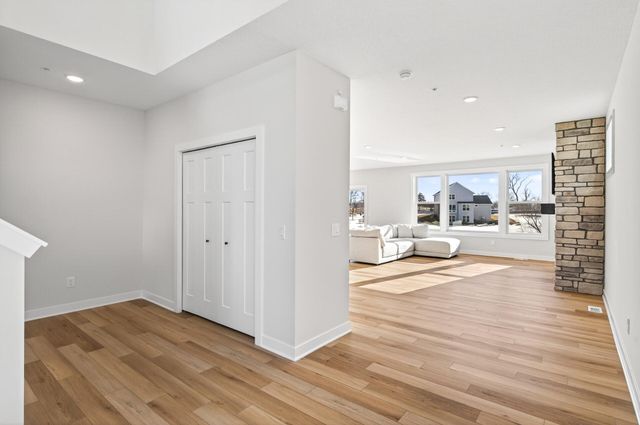 2388 Laurie Court, Roseville, MN 55113