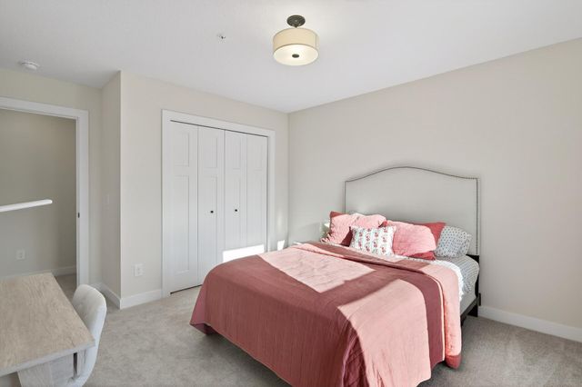 2388 Laurie Court, Roseville, MN 55113