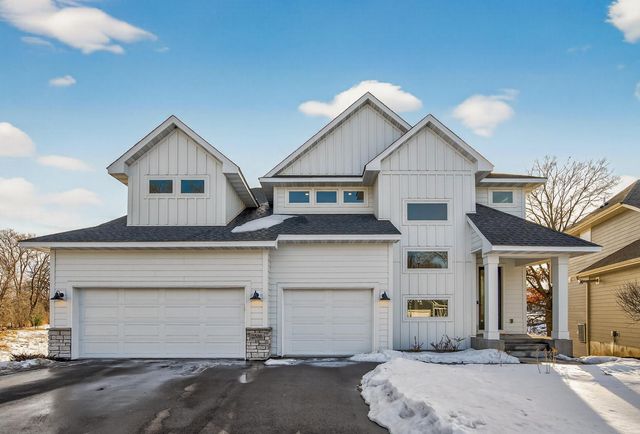 2388 Laurie Court, Roseville, MN 55113