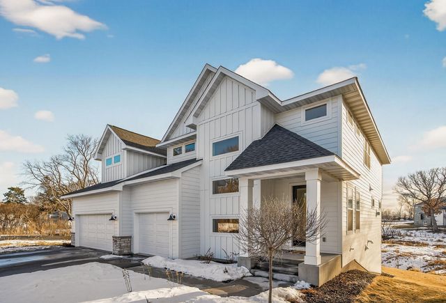 2388 Laurie Court, Roseville, MN 55113