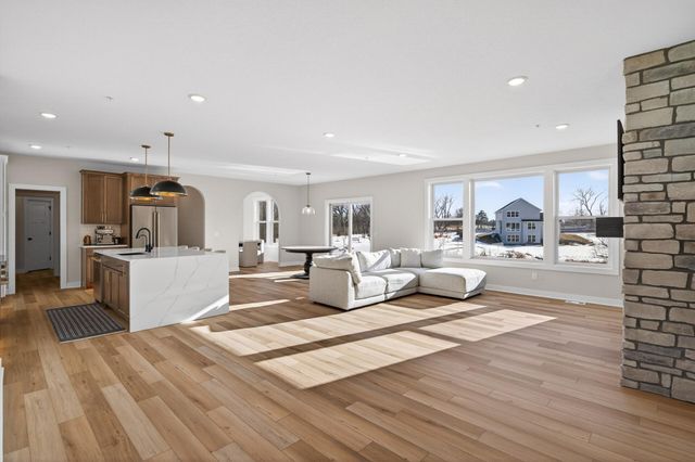 2388 Laurie Court, Roseville, MN 55113