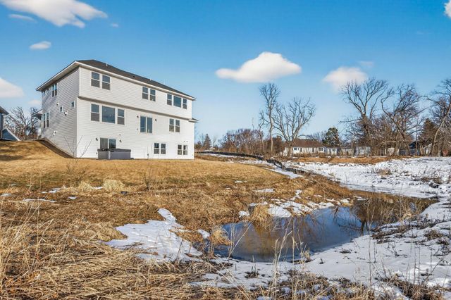 2388 Laurie Court, Roseville, MN 55113