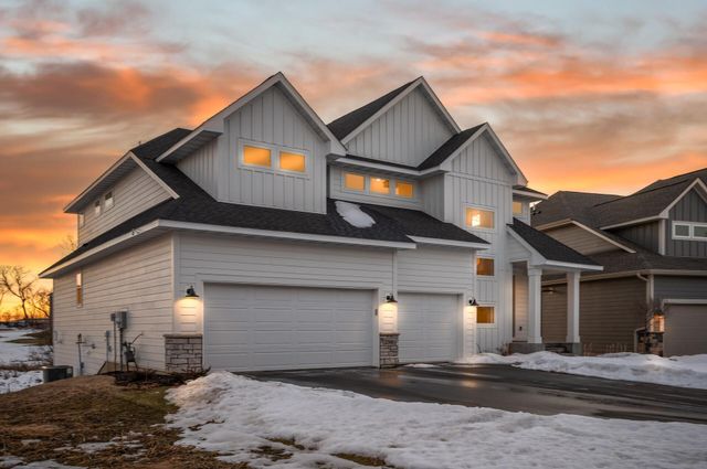 2388 Laurie Court, Roseville, MN 55113