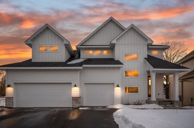 2388 Laurie Court, Roseville, MN 55113