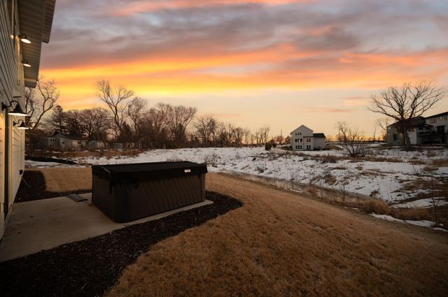 2388 Laurie Court, Roseville, MN 55113