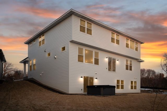 2388 Laurie Court, Roseville, MN 55113