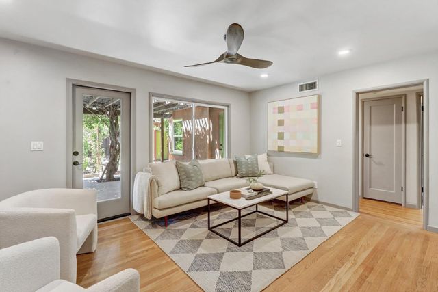 1680 8th Ave, Sacramento, CA 95818