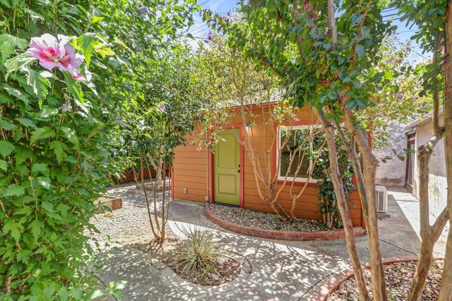 1680 8th Ave, Sacramento, CA 95818