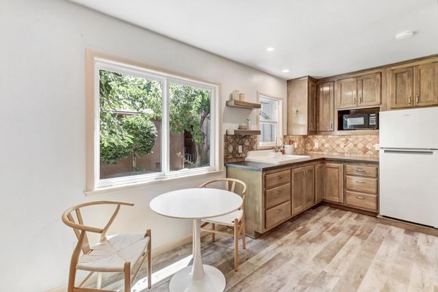 1680 8th Ave, Sacramento, CA 95818