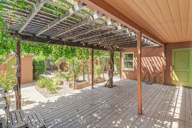 1680 8th Ave, Sacramento, CA 95818