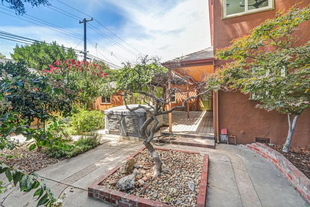 1680 8th Ave, Sacramento, CA 95818