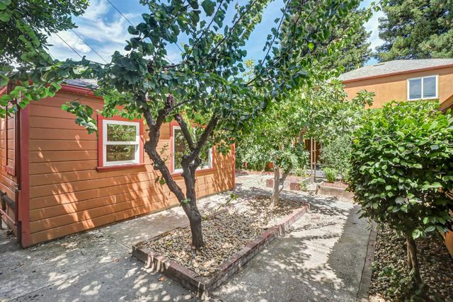 1680 8th Ave, Sacramento, CA 95818