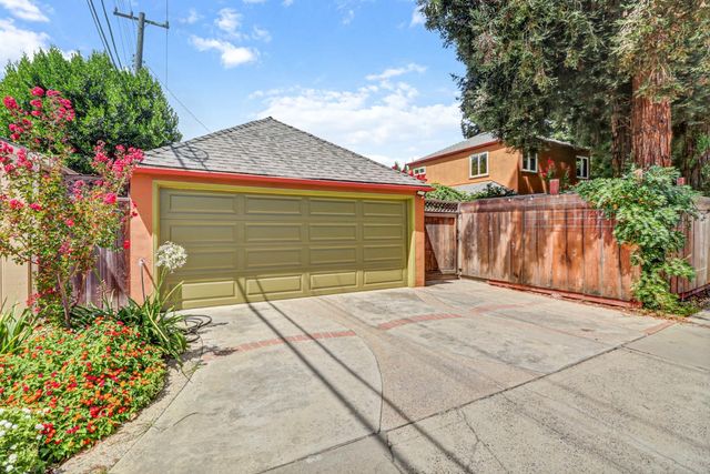 1680 8th Ave, Sacramento, CA 95818