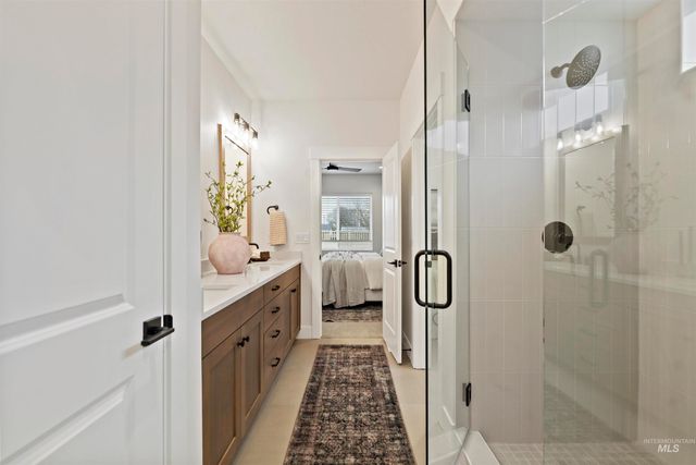 869 S Contusion Ave, Nampa, ID 83651