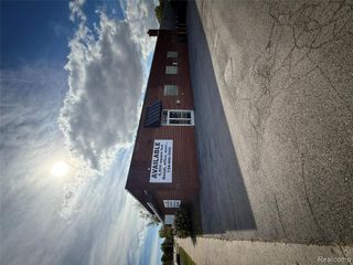 18712 Quarry Street, Riverview, MI 48193