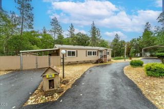 273 Canyon Oak Drive, Grants Pass, OR 97526