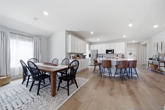 15385 S 37th Court S, Bixby, OK 74008