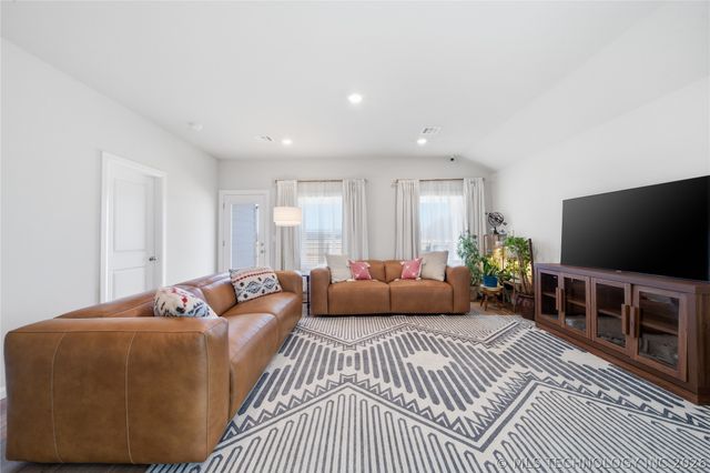 15385 S 37th Court S, Bixby, OK 74008