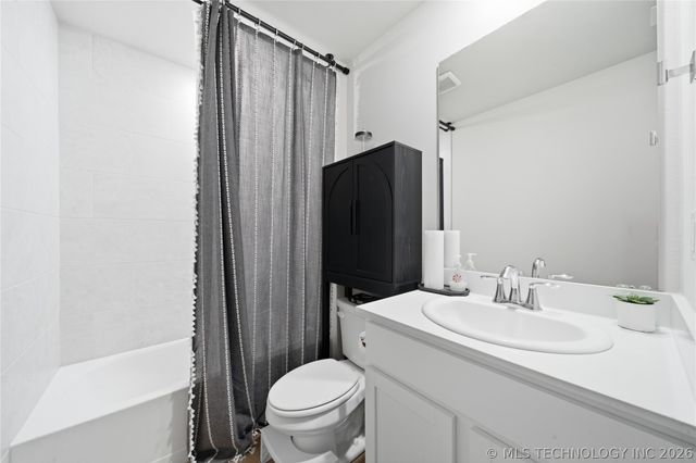 15385 S 37th Court S, Bixby, OK 74008