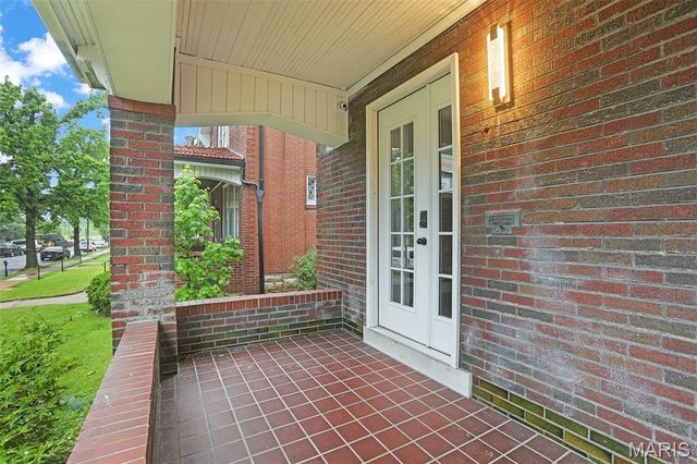 4935 Cote Brilliante Avenue, St Louis, MO 63113