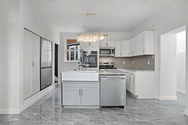 4935 Cote Brilliante Avenue, St Louis, MO 63113