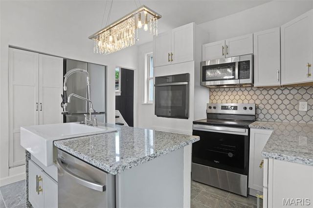 4935 Cote Brilliante Avenue, St Louis, MO 63113