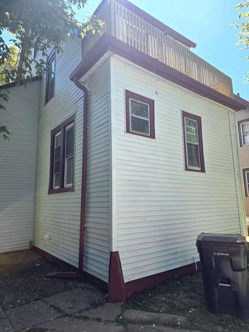 1212 W Chambers STREET, Milwaukee, WI 53206