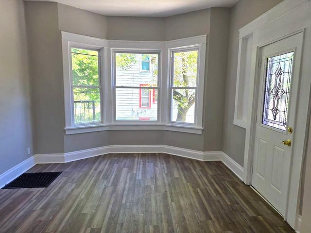 1212 W Chambers STREET, Milwaukee, WI 53206