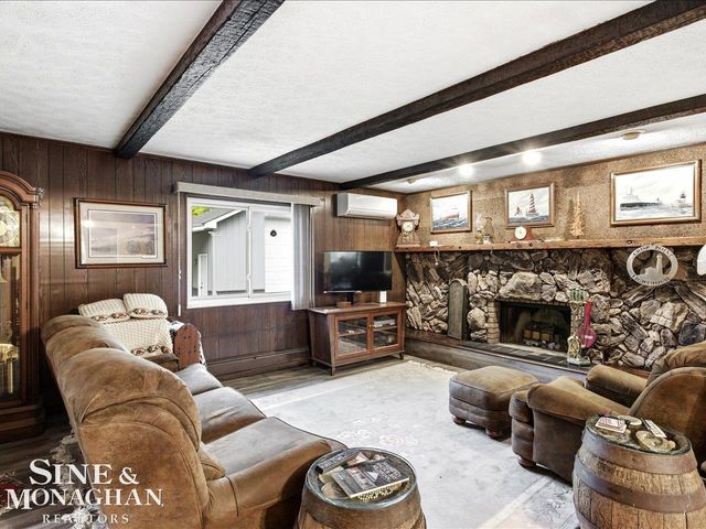 829 Townsend Cresent West Street, Algonac, MI 48001
