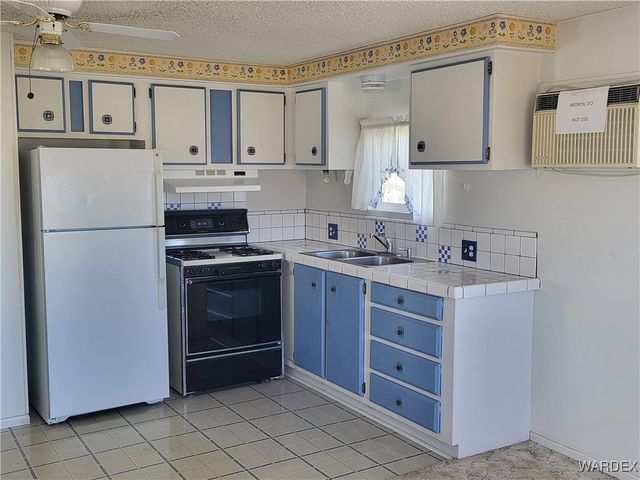 95 W Coral Isle Drive, Meadview, AZ 86444