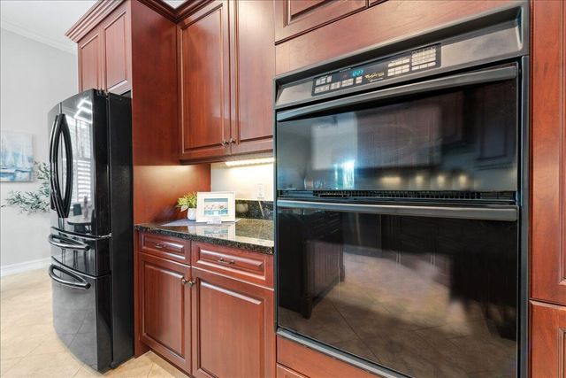 1254 River Reach Drive, Vero Beach, FL 32967
