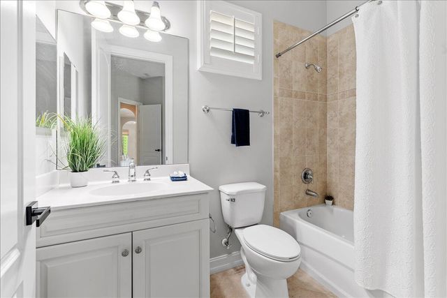 1254 River Reach Drive, Vero Beach, FL 32967
