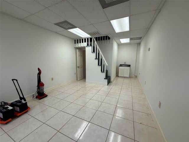 5914 Cullen Boulevard, Houston, TX 77021