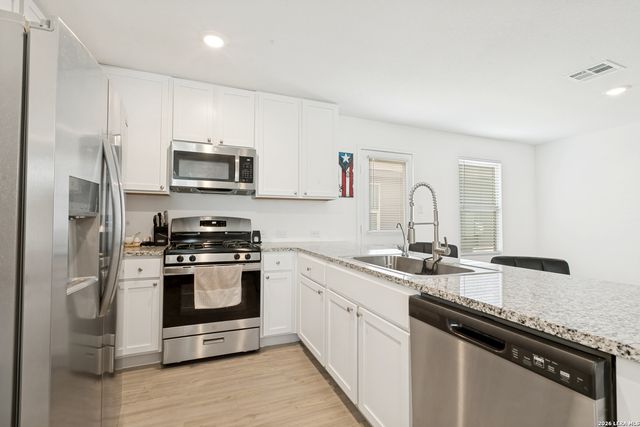 8938 SOLAR CV, San Antonio, TX 78252