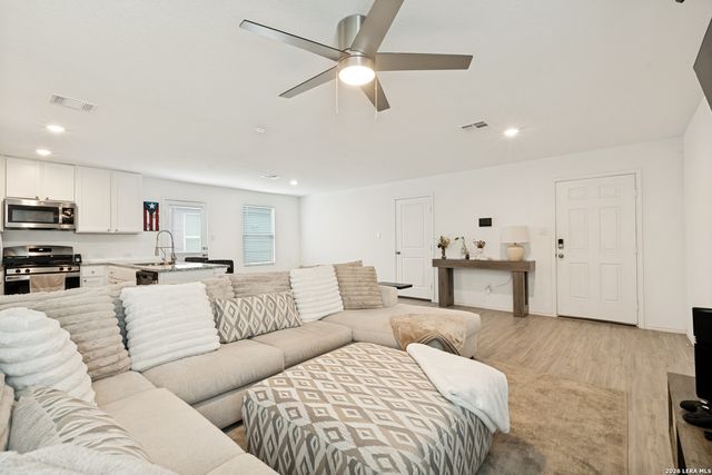 8938 SOLAR CV, San Antonio, TX 78252