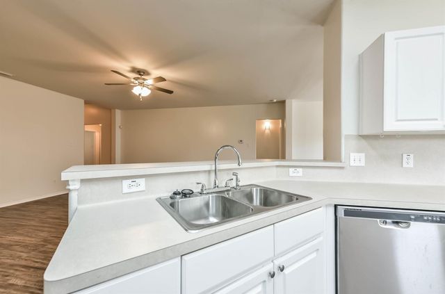 19822 River Breeze Drive, Tomball, TX 77375