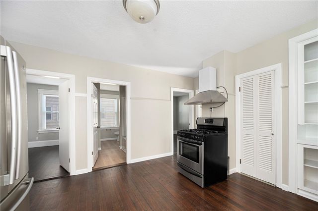 4 S Carpenter Street, East Providence, RI 02914