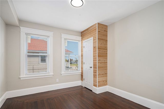 4 S Carpenter Street, East Providence, RI 02914