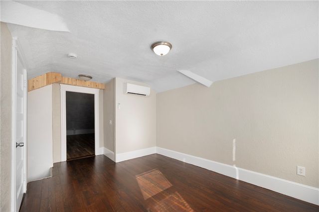 4 S Carpenter Street, East Providence, RI 02914