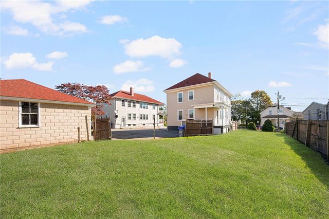 4 S Carpenter Street, East Providence, RI 02914