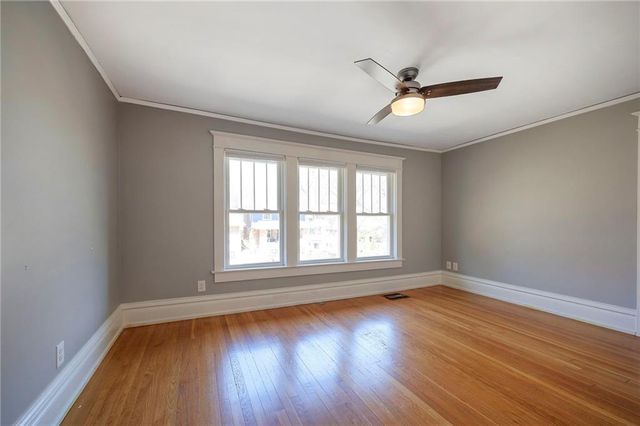 17 W 58th Street, Kansas City, MO 64113