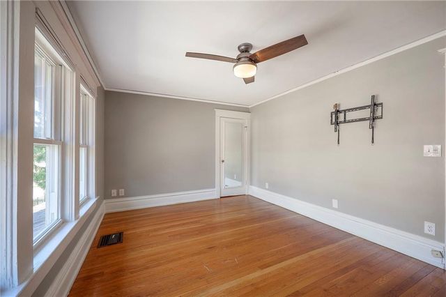 17 W 58th Street, Kansas City, MO 64113