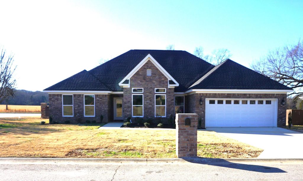 1217 Bent Tree Lane, Searcy, AR 72143