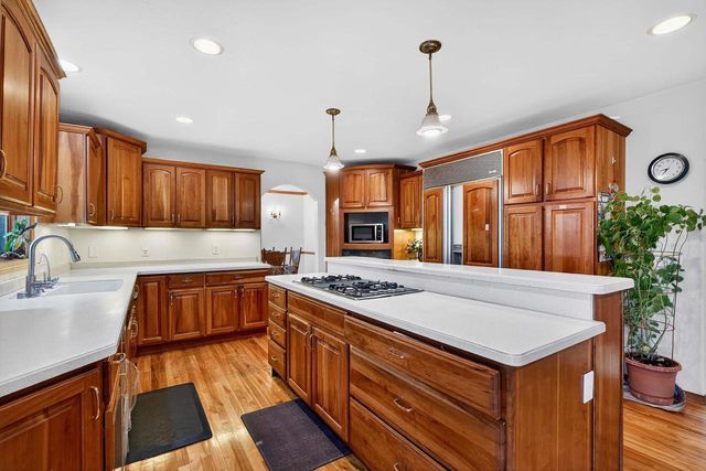 1001 PEBBLEBROOK COURTYARD, Waunakee, WI 53597