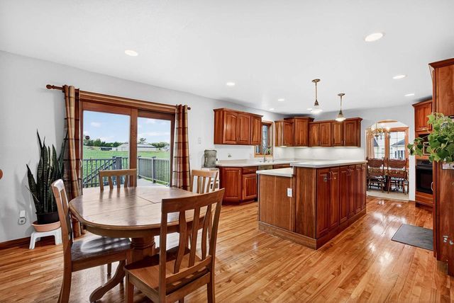 1001 PEBBLEBROOK COURTYARD, Waunakee, WI 53597