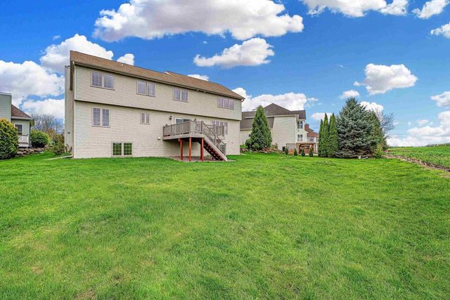 1001 PEBBLEBROOK COURTYARD, Waunakee, WI 53597