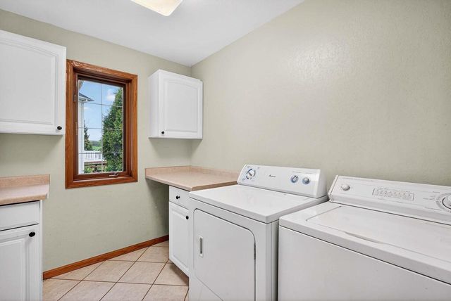 1001 PEBBLEBROOK COURTYARD, Waunakee, WI 53597
