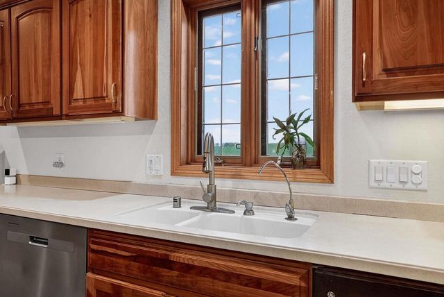 1001 PEBBLEBROOK COURTYARD, Waunakee, WI 53597